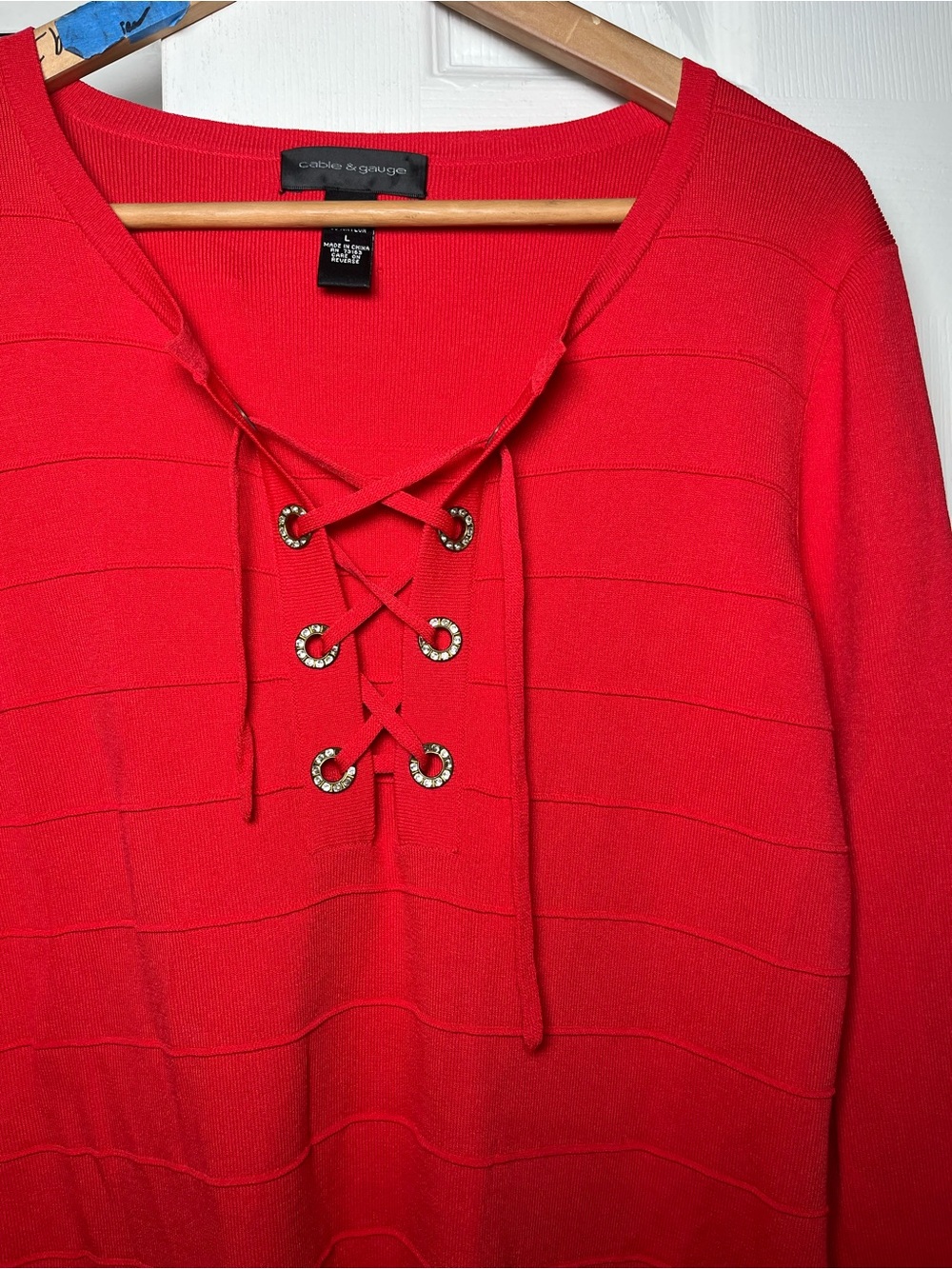 Cable & Gauge Red Lace-Up Front Ribbed Long Sleeve Top Size Large - Picture 4 of 15